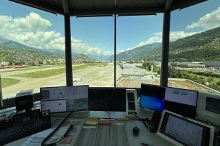 Tour de contrôle de l'aéroport de Sion.